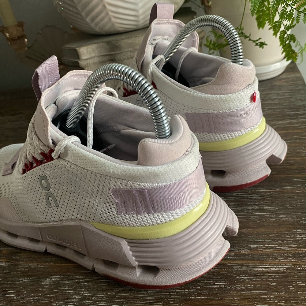 On Cloud Cloudnova Running Athletic Sneakers Shoe… - image 7